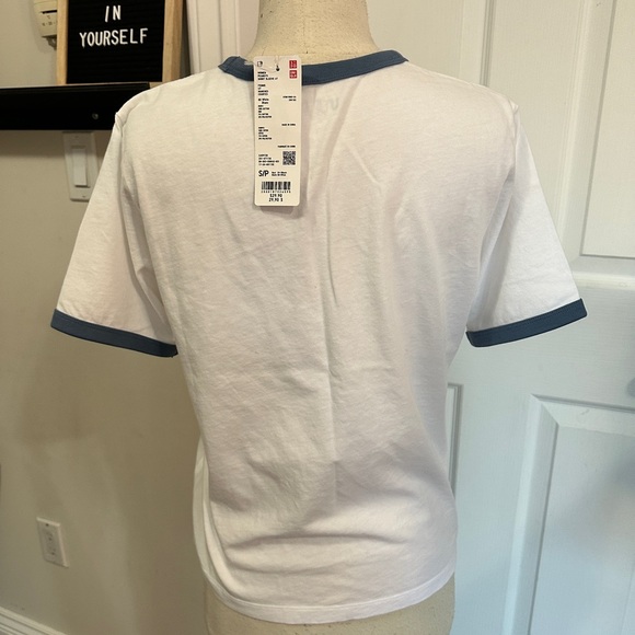 NEW - Uniqlo - Women’s T shirts - Picture 6 of 6